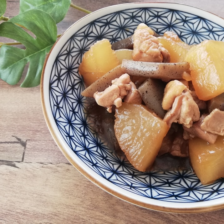 圧力鍋で作る！味しみしみ♪大根こんにゃく鶏肉煮物